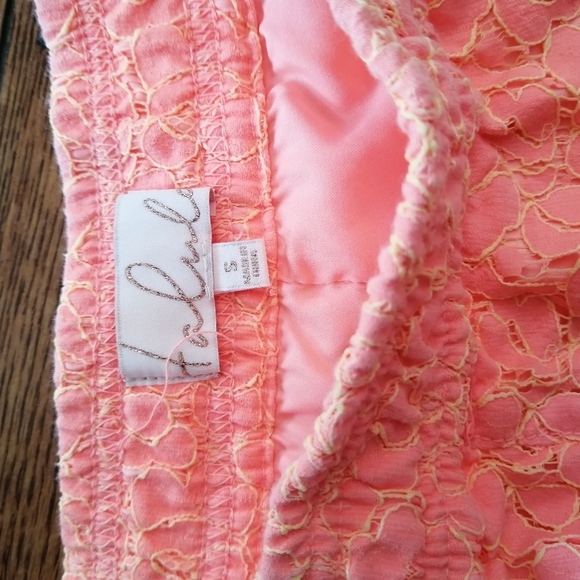 PRICE DROP! Aritzia Talula Lace Shorts - Picture 3 of 5